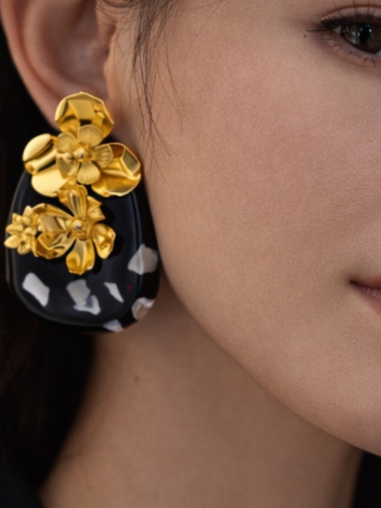 Black Resin Earrings with Gold Floral Accents - Picture 4 of 10